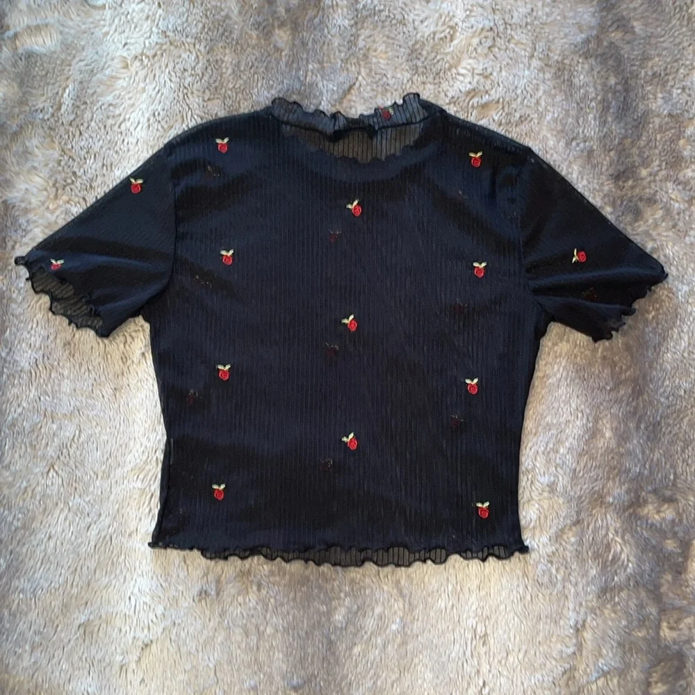 Fashionnova Sheer Black Crop Top w/Roses 🌹 - Picture 3 of 4